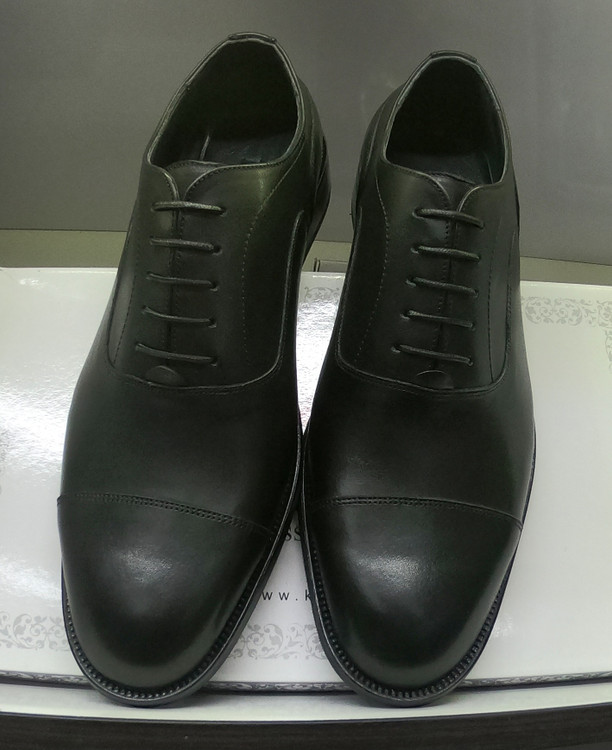 کفش مردانه بندی تمام چرم تبریز مشکی نمای جلو