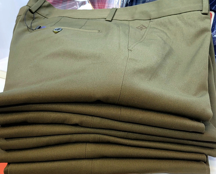 شلوار مردانه پارچه بزایاق ترک رسمی اسلیم فیت نمای پشت